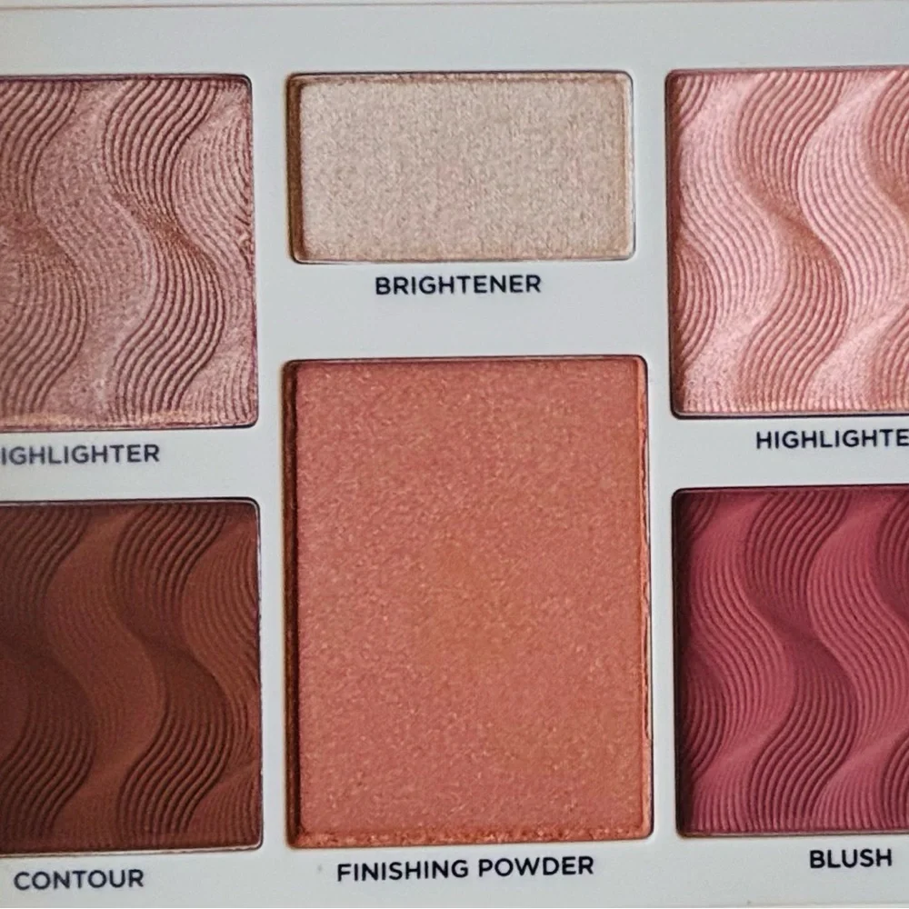 Makeup Palette with Pink and Brown Shades Medium-Deep